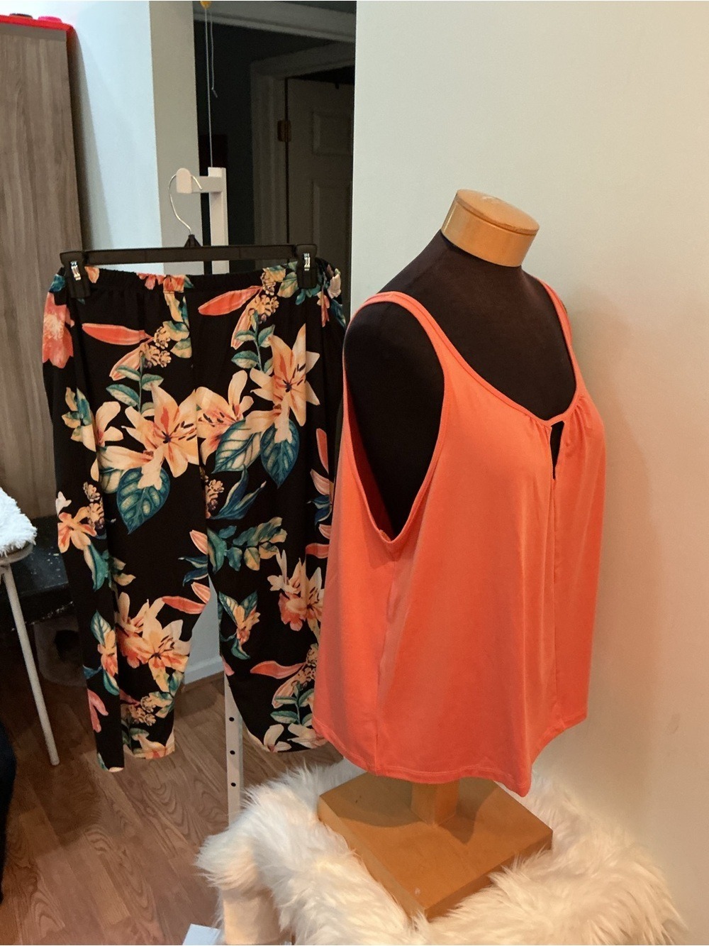 Lilac + London Coral Floral Pajama Lounge Set Size 1X NWT - Picture 5 of 14